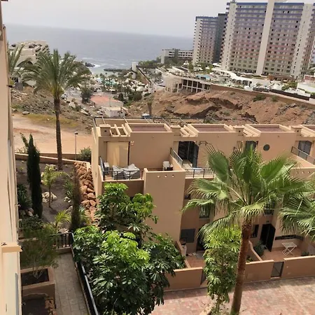 Апартаменты 2 Bedroom With Parking, Wifi, Views & Heated Pool Плайя-Параисо