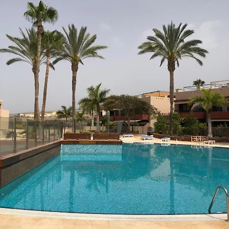 2 Bedroom With Parking, Wifi, Views & Heated Pool Плайя-Параисо