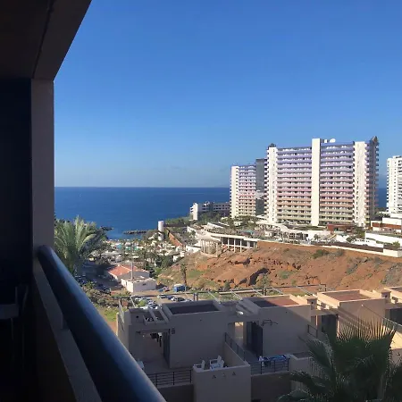Апартаменты 2 Bedroom With Parking, Wifi, Views & Heated Pool Плайя-Параисо
